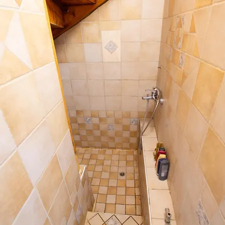 Quarto em Acomodações Particulares Vito By