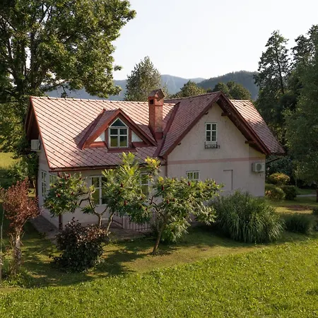 Vito By ホームステイ *